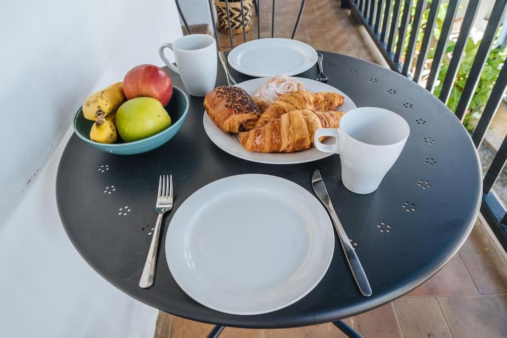New Apartment In Traditional Building Of The XVI Century Sevilla Eksteriør bilde