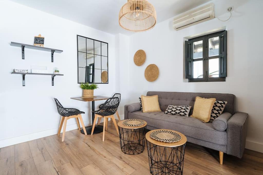 New Apartment In Traditional Building Of The XVI Century Sevilla Eksteriør bilde